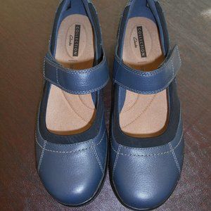 Ladies Clarks Leather Dark Navy Shoes 10 M